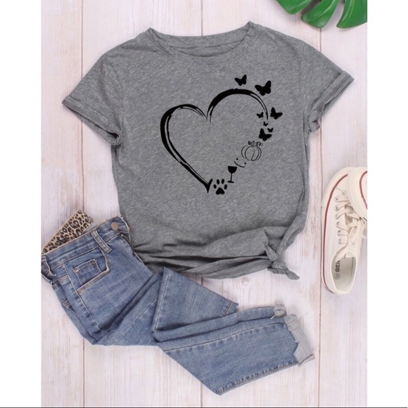 Heart And Butterfly Print Tee - Picture 1 of 3